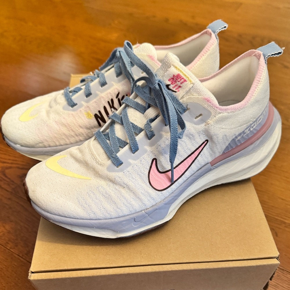 Nike Women's Athletic Shoes - White, Pink, Blue, Yellow